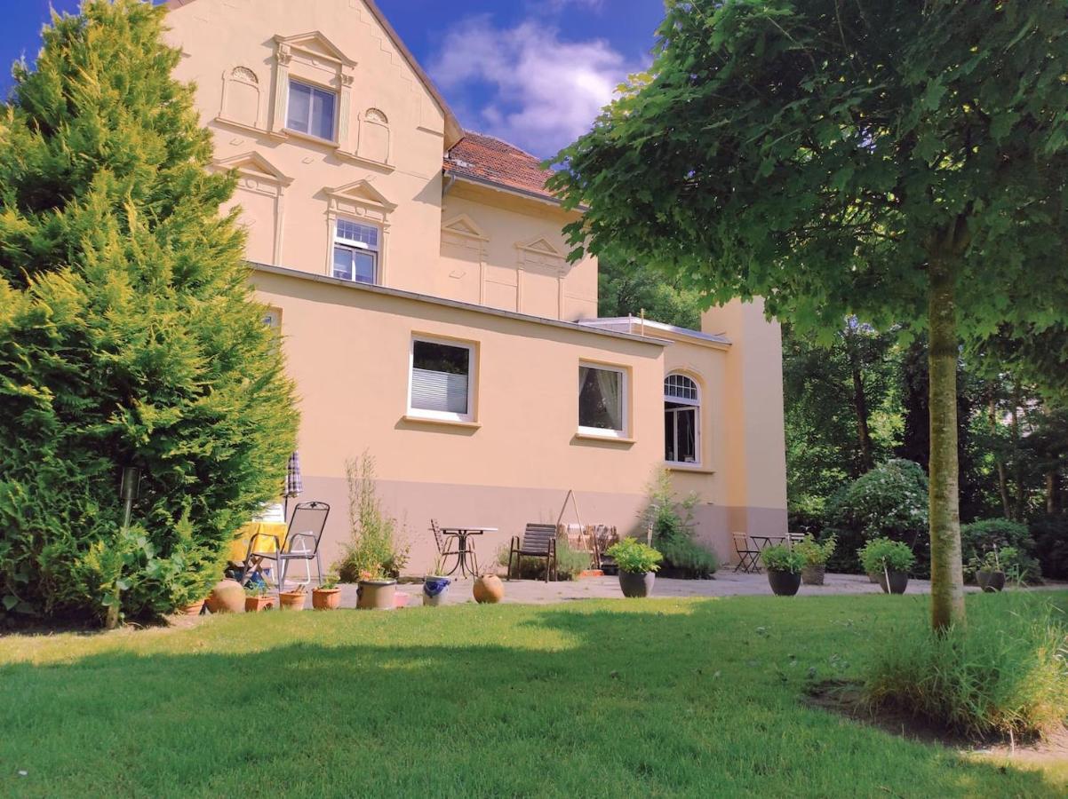 Sandkastenliebe Charmante Ferienwohnung In Villa Dornum Exteriör bild