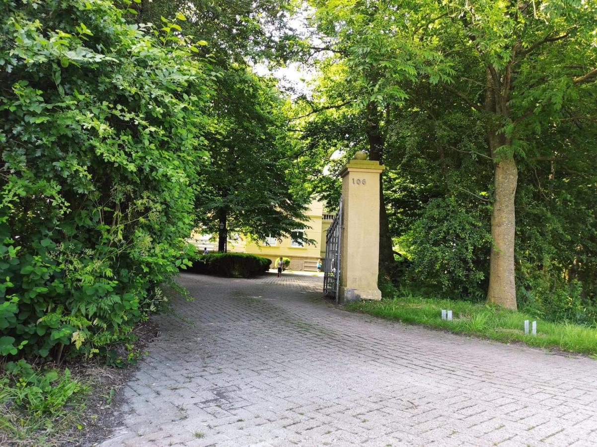 Sandkastenliebe Charmante Ferienwohnung In Villa Dornum Exteriör bild